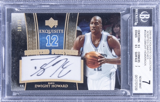 2005-06 UD "Exquisite Collection" Scripted Swatches #SSDH Dwight Howard Signed Game Used Patch Card (#18/25) - BGS NM 7/BGS 10